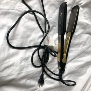 KIPOZI hair straightener flat iron
